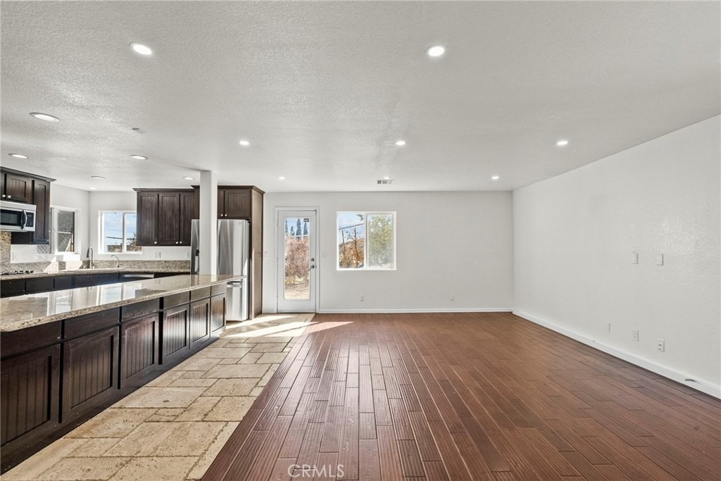 1138 Lakeview - Photo 26