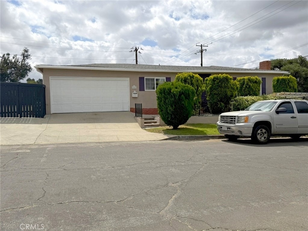 3082 Thurin Avenue - Photo 2