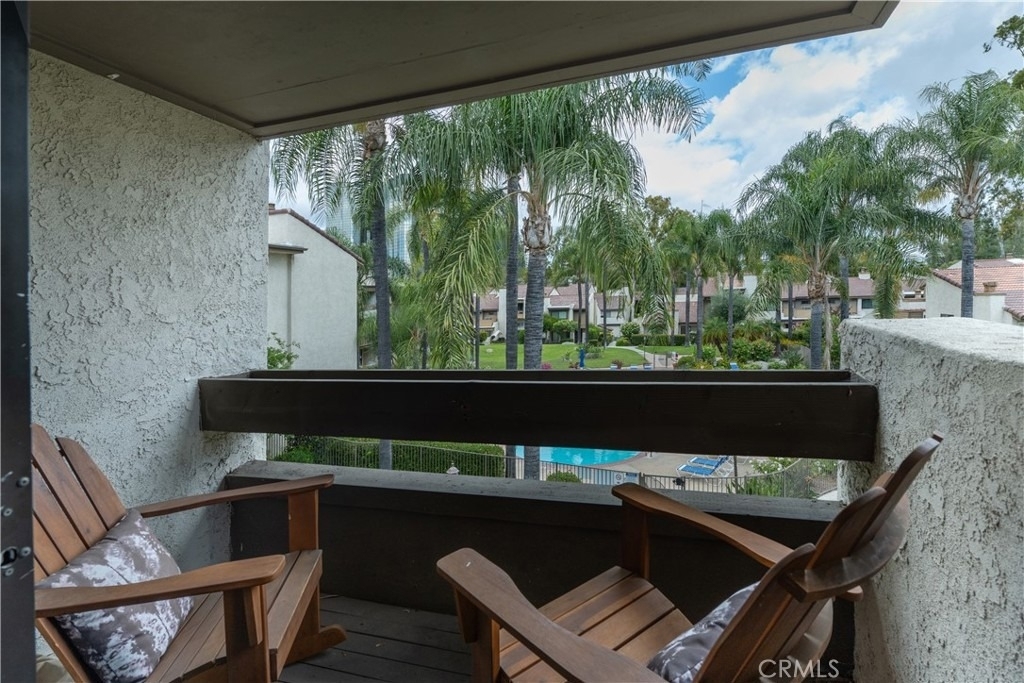 21500 Califa - Photo 16