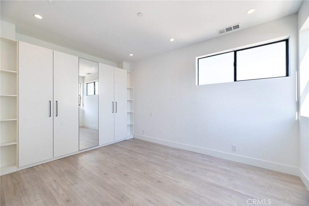1805 S Longwood - Photo 12