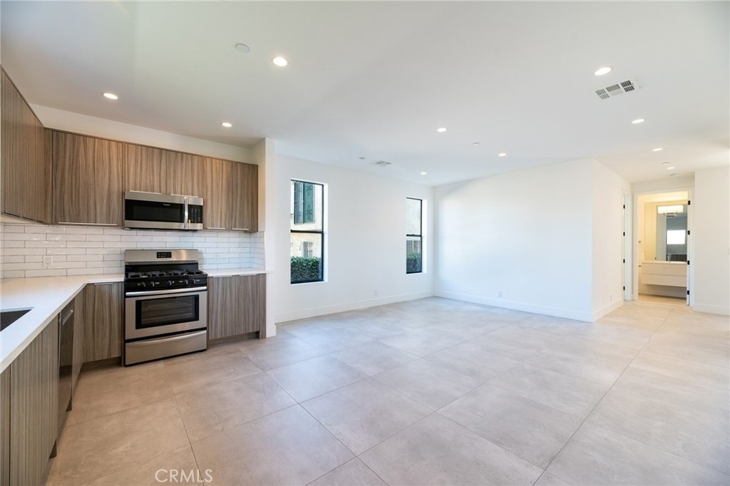1805 S Longwood - Photo 1