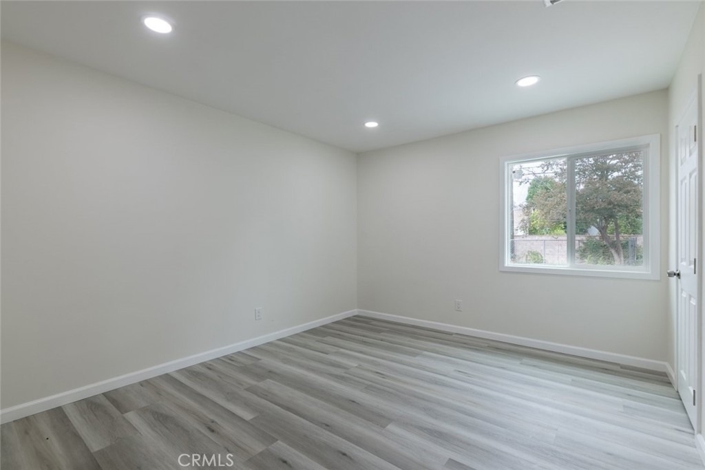 18919 Hart Street - Photo 12
