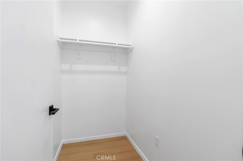 2517 Alsace Avenue - Photo 19