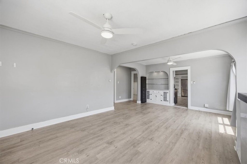 744 Flower Avenue - Photo 35