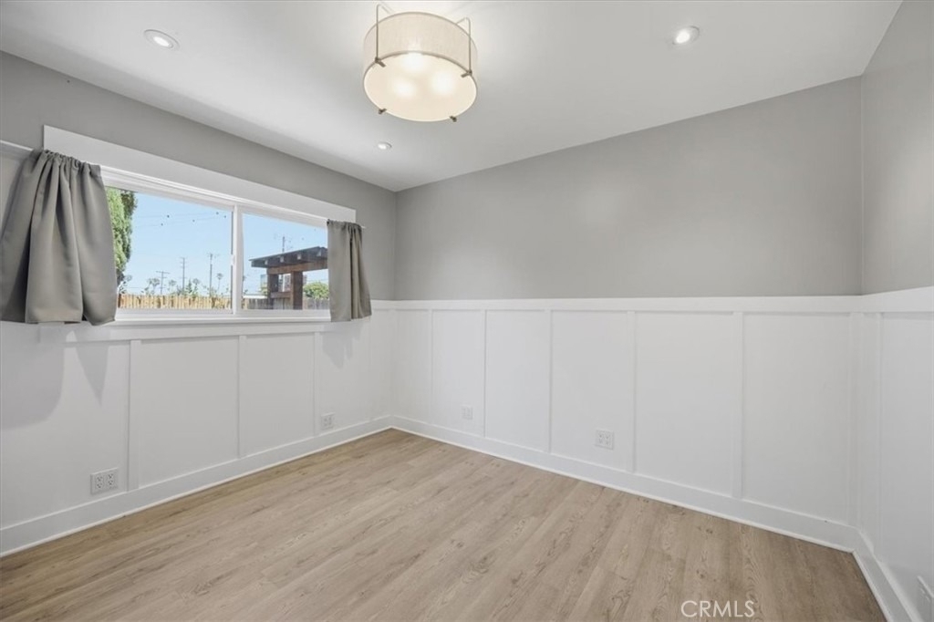 744 Flower Avenue - Photo 8