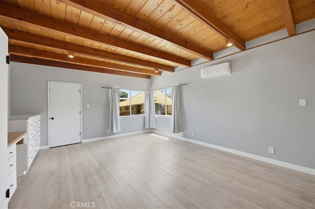 744 Flower Avenue - Photo 12