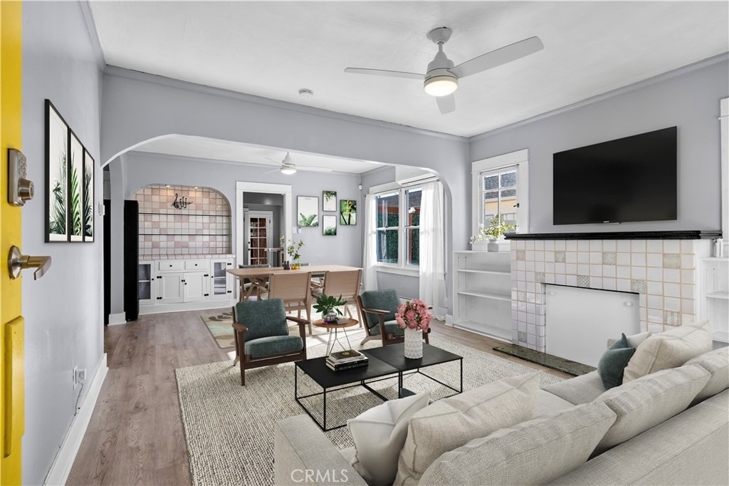 744 Flower Avenue - Photo 2