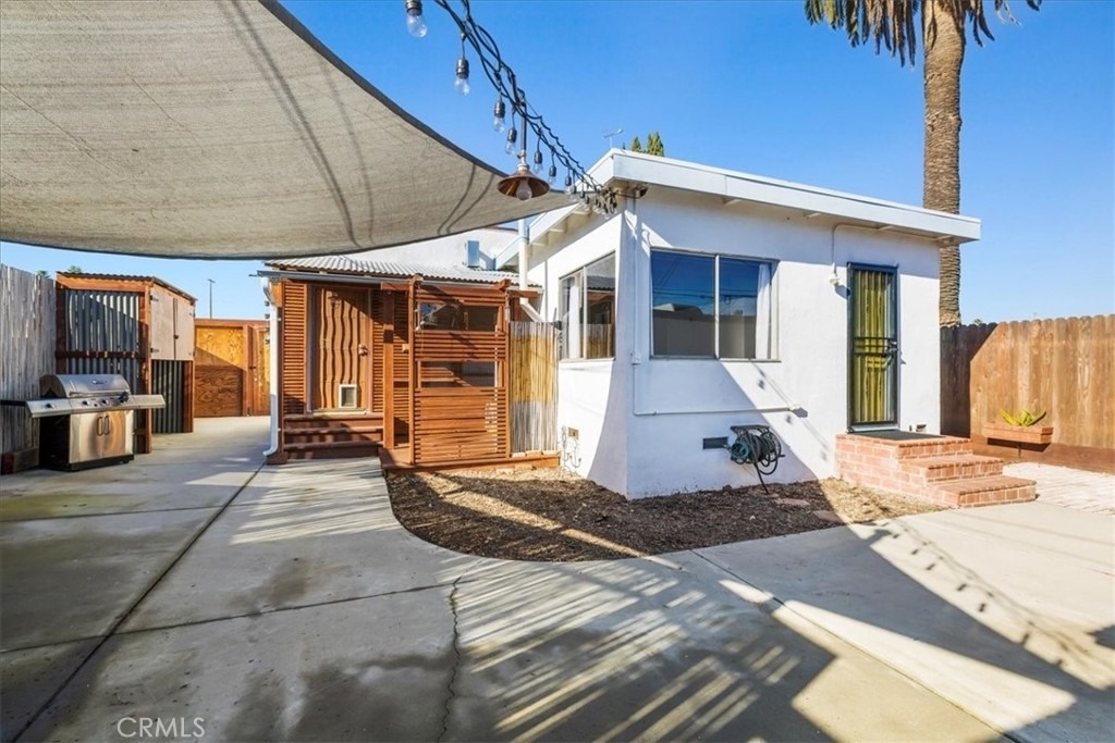 744 Flower Avenue - Photo 21