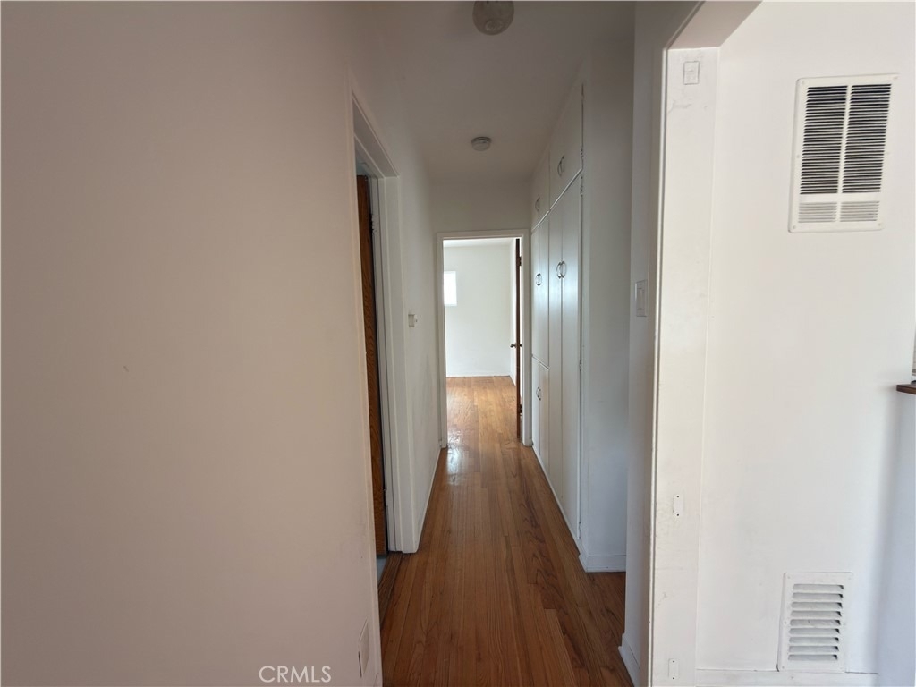 1042 S Sherbourne Drive - Photo 19
