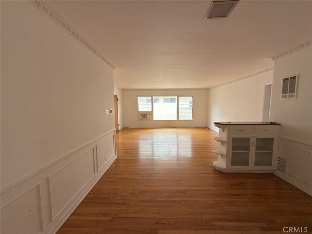 1042 S Sherbourne Drive - Photo 14