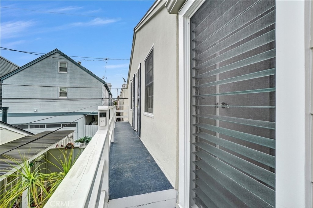 320 Sapphire - Photo 7