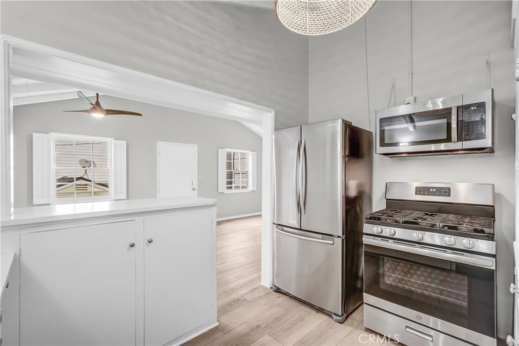 320 Sapphire - Photo 16