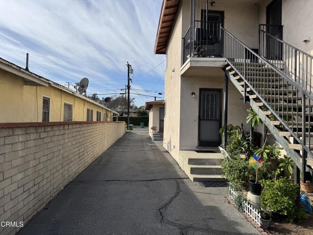 1204 N Monterey Street - Photo 9