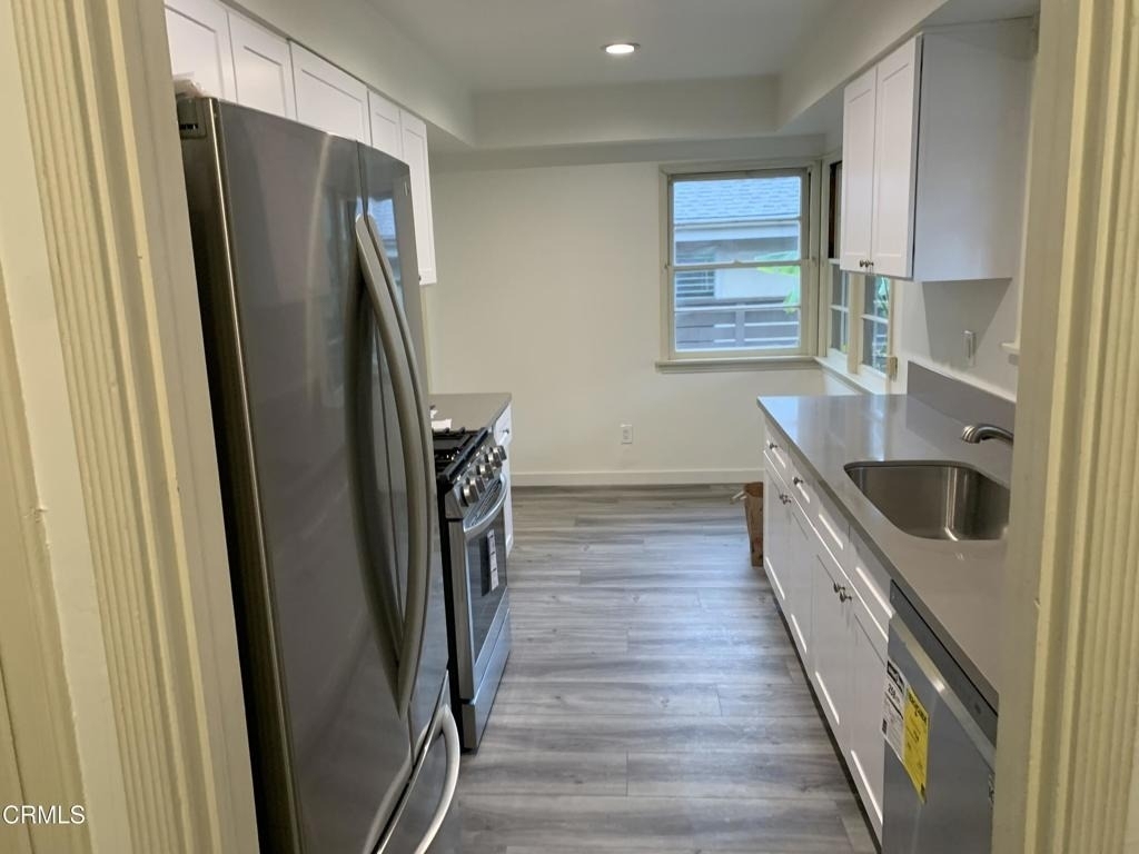 1523 N Grand Oaks Avenue - Photo 11