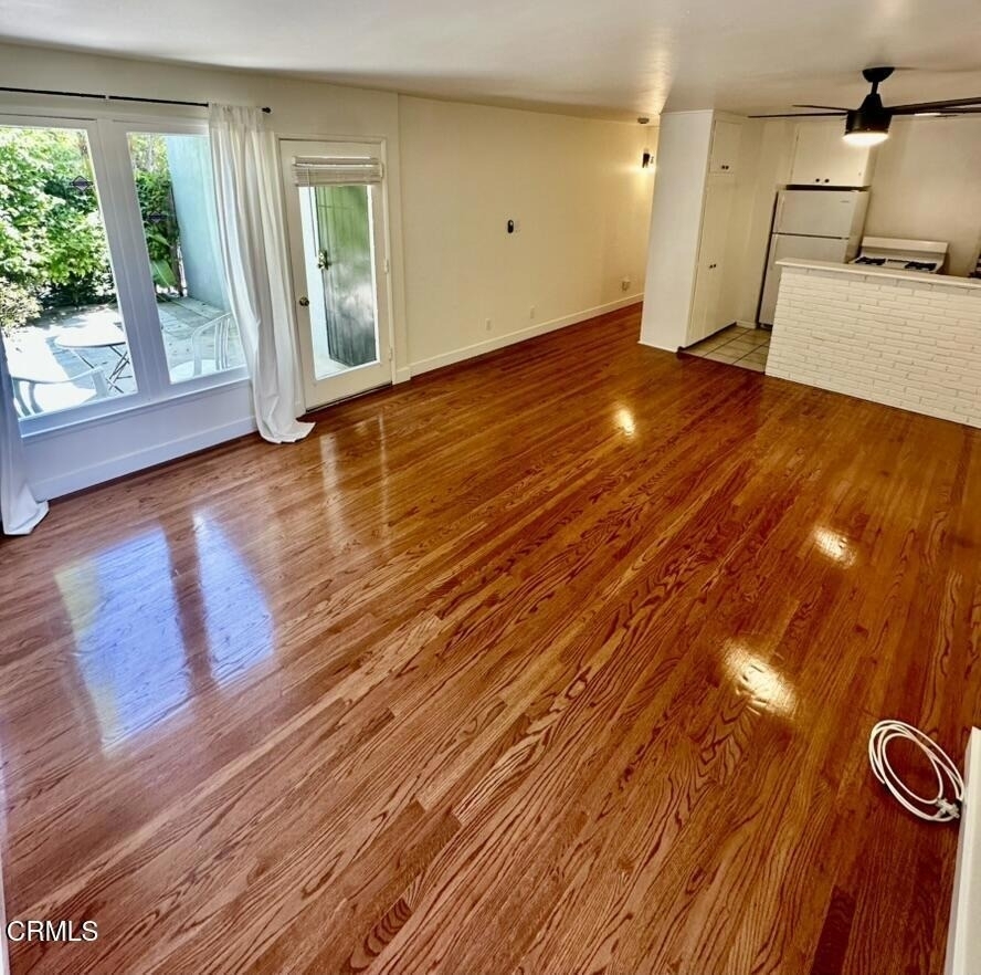 3604 Crestmont Avenue - Photo 2