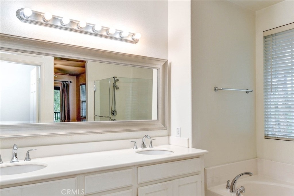 45 Leucadia - Photo 16