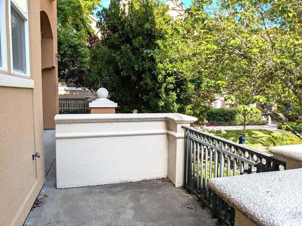 4028 Fitzpatrick Way - Photo 1