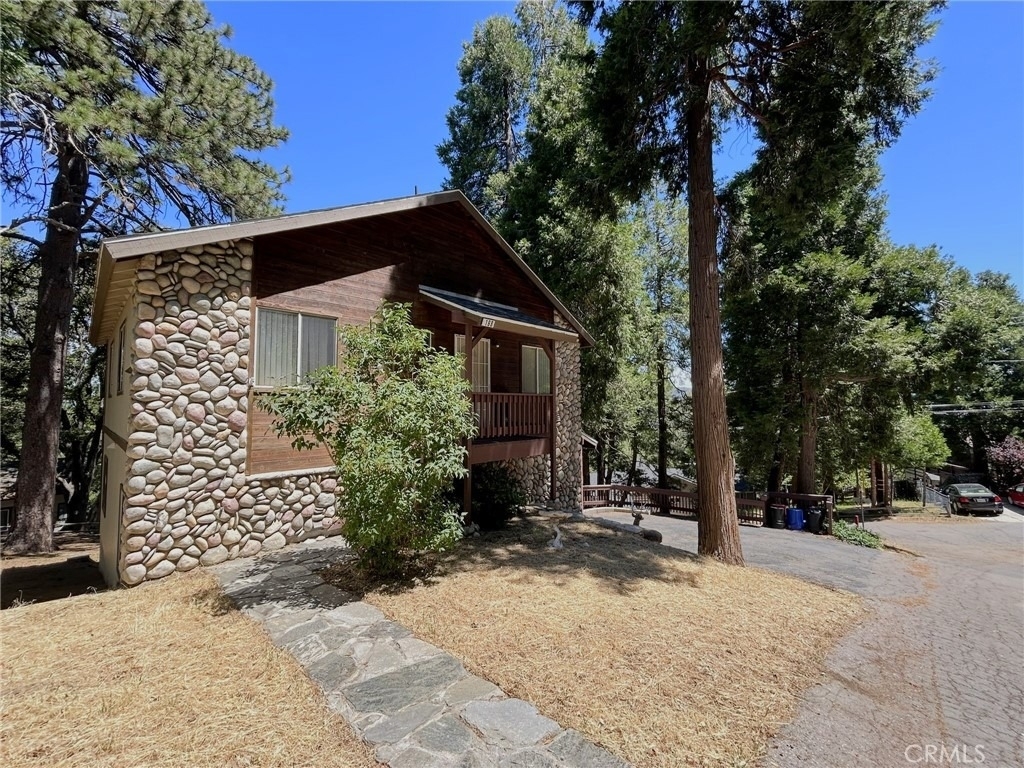 198 Pine Ridge Road - Photo 1