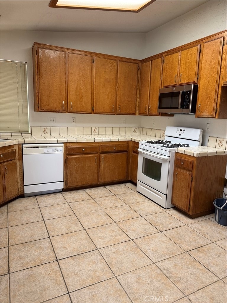 17378 Danbury - Photo 4