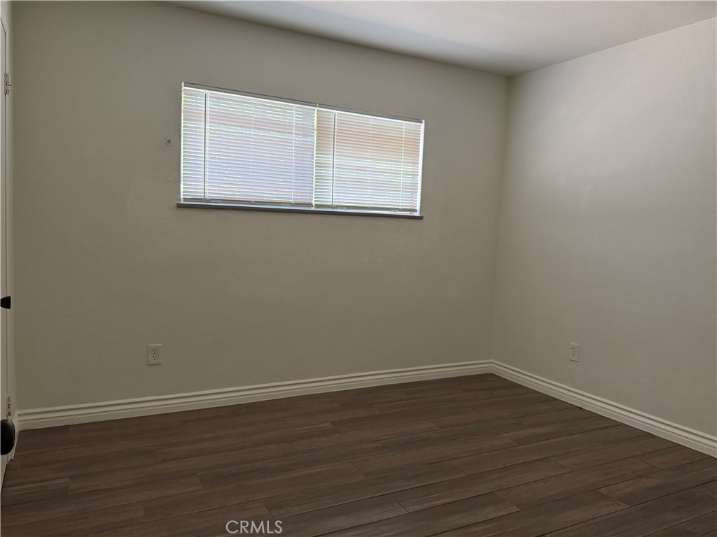 313 W 44th - Photo 8