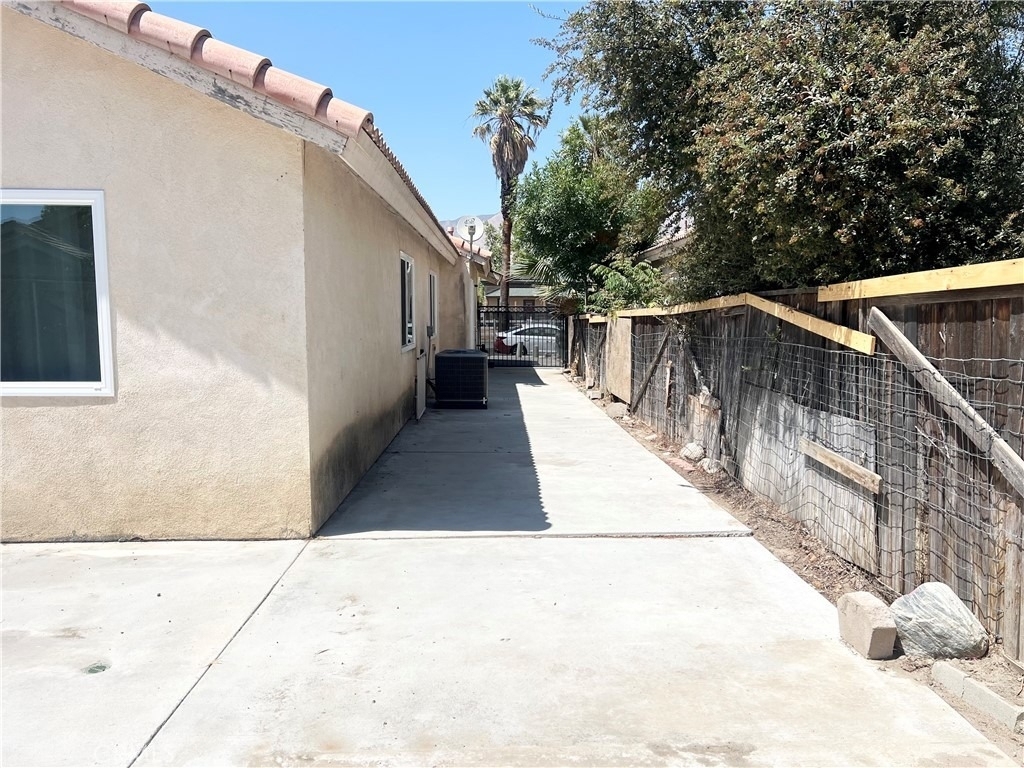 1084 E Evans Street - Photo 25