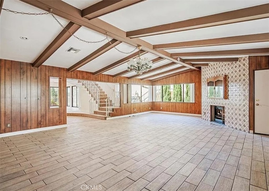 2260 Indian Creek Road - Photo 3