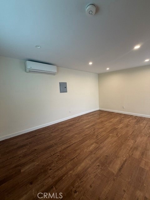 1358 E Harvard Street - Photo 3