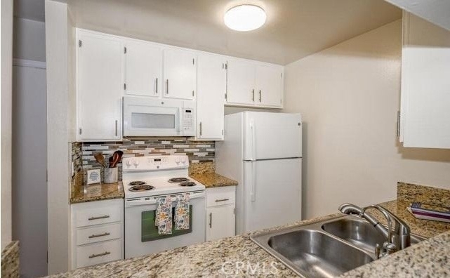 5460 White Oak Avenue - Photo 1