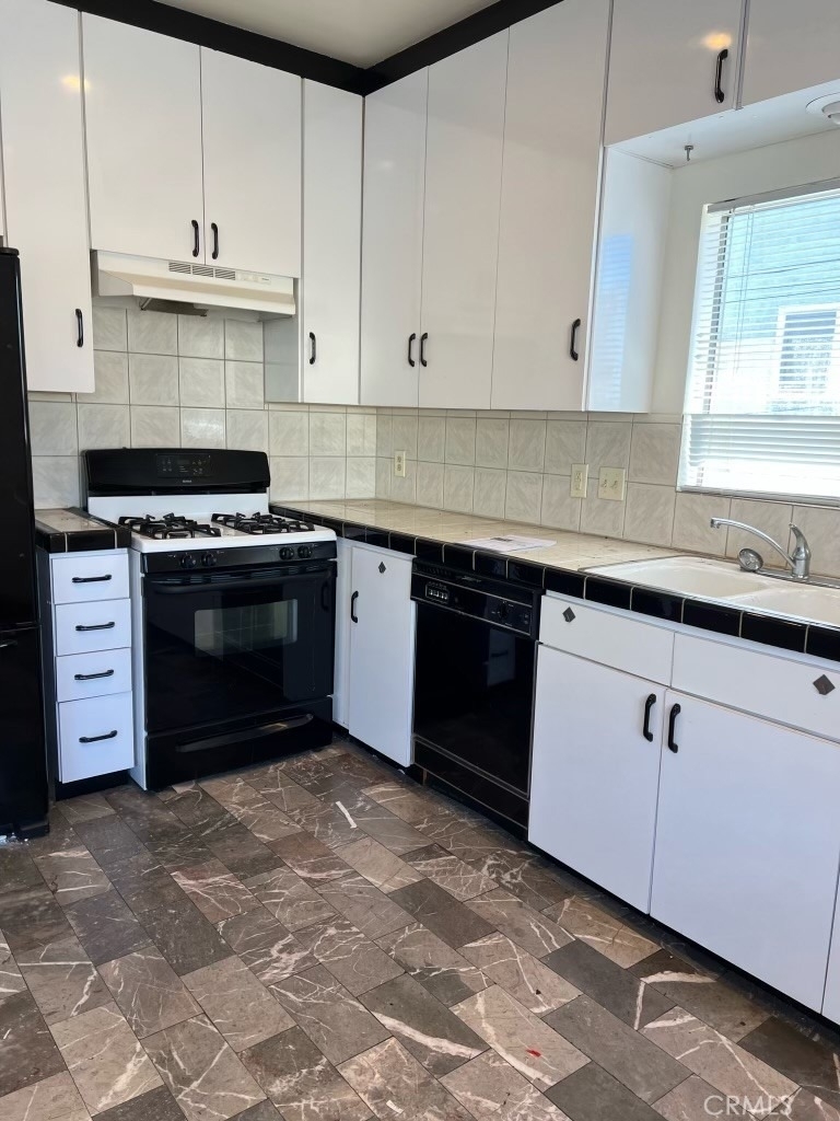 4638 Russell Avenue - Photo 2