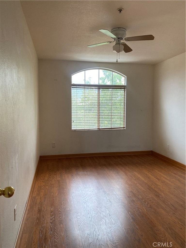 16777 Colonial - Photo 8