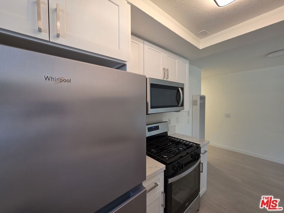 912 N Ridgewood Place - Photo 32
