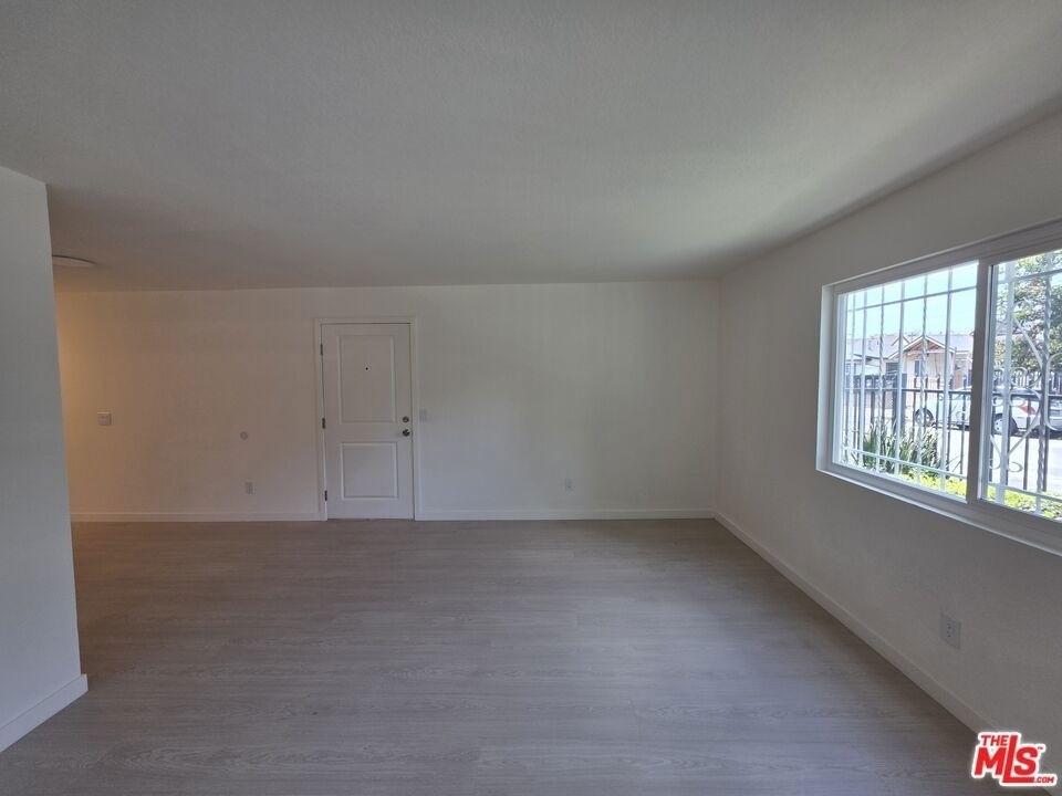 912 N Ridgewood Place - Photo 27