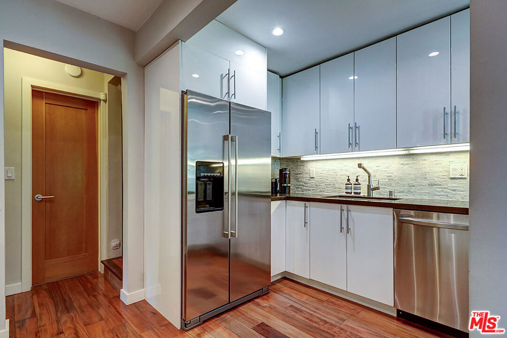 8326 Ridpath Drive - Photo 24