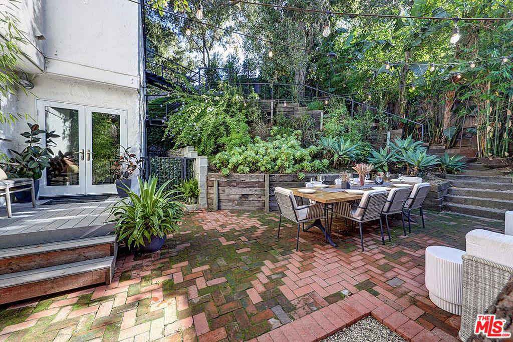 8326 Ridpath Drive - Photo 4