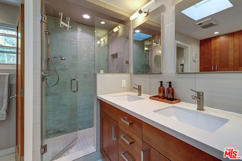 8326 Ridpath Drive - Photo 28