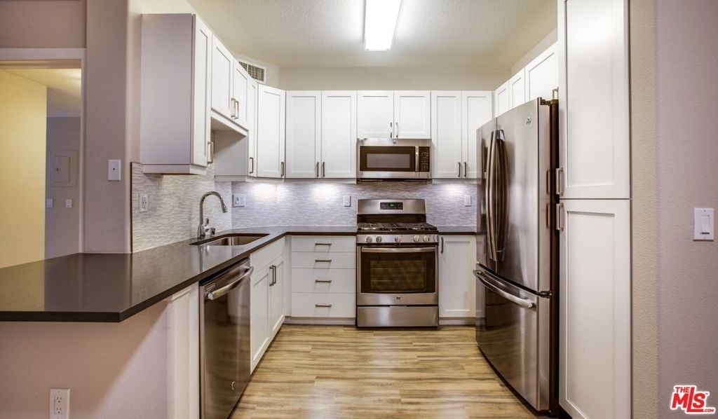 6280 W 3rd Street - Photo 0