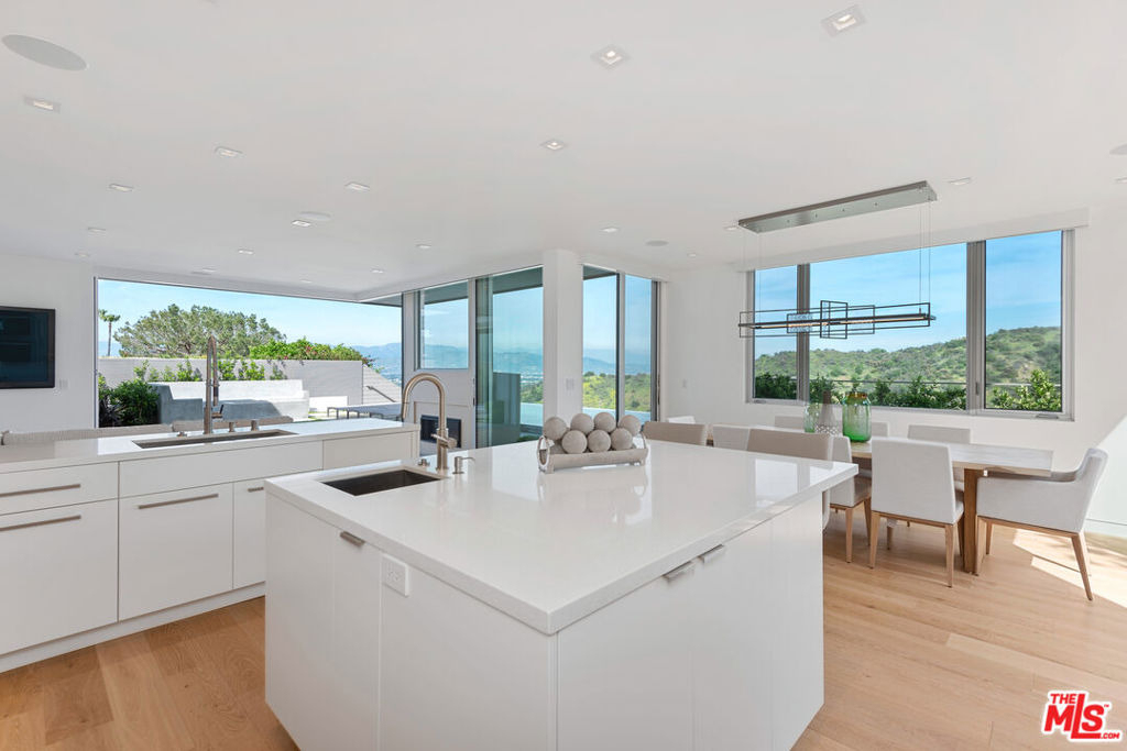 3642 Beverly Ridge Drive - Photo 18