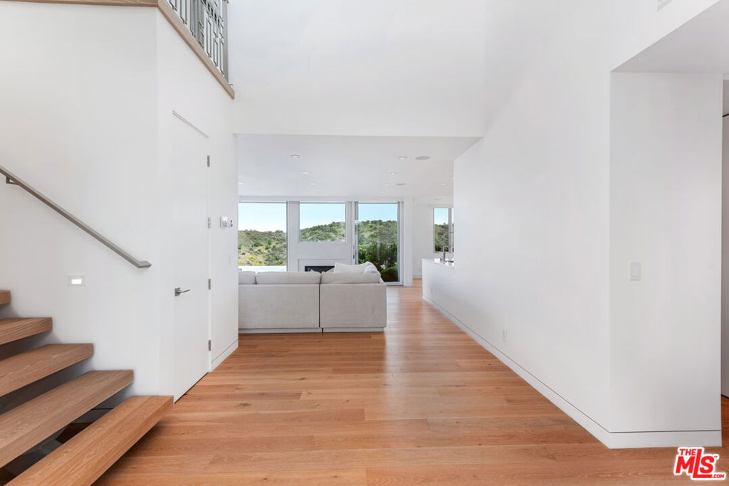 3642 Beverly Ridge Drive - Photo 10