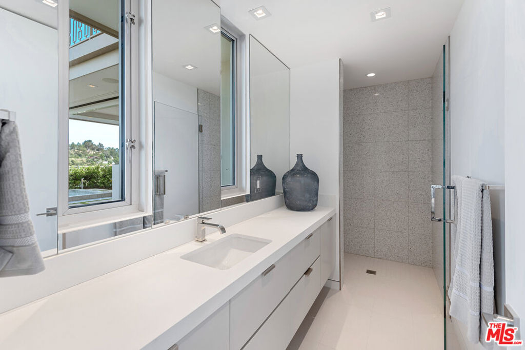 3642 Beverly Ridge Drive - Photo 28