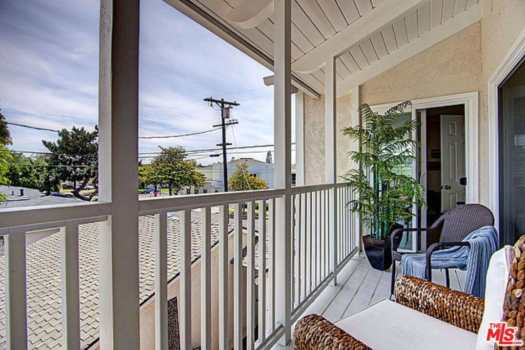 6322 W 78th Place - Photo 18