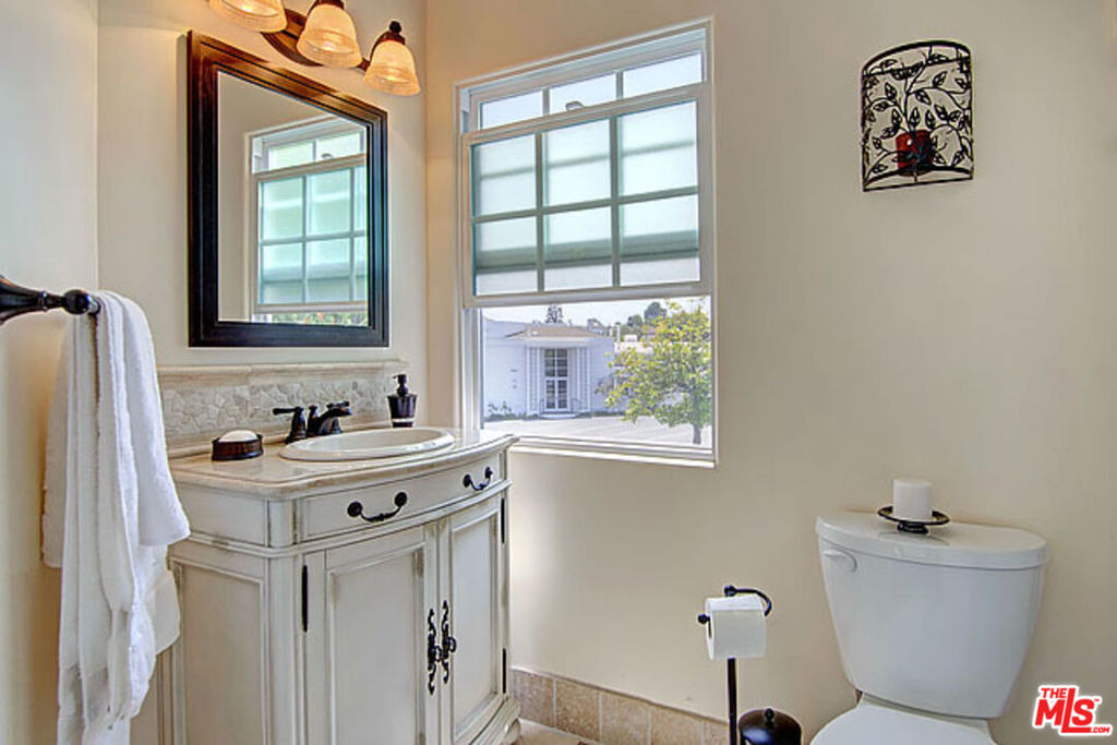 6322 W 78th Place - Photo 11