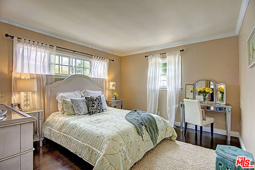 6322 W 78th Place - Photo 19