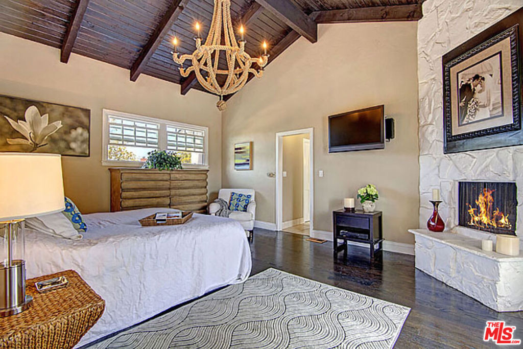 6322 W 78th Place - Photo 8
