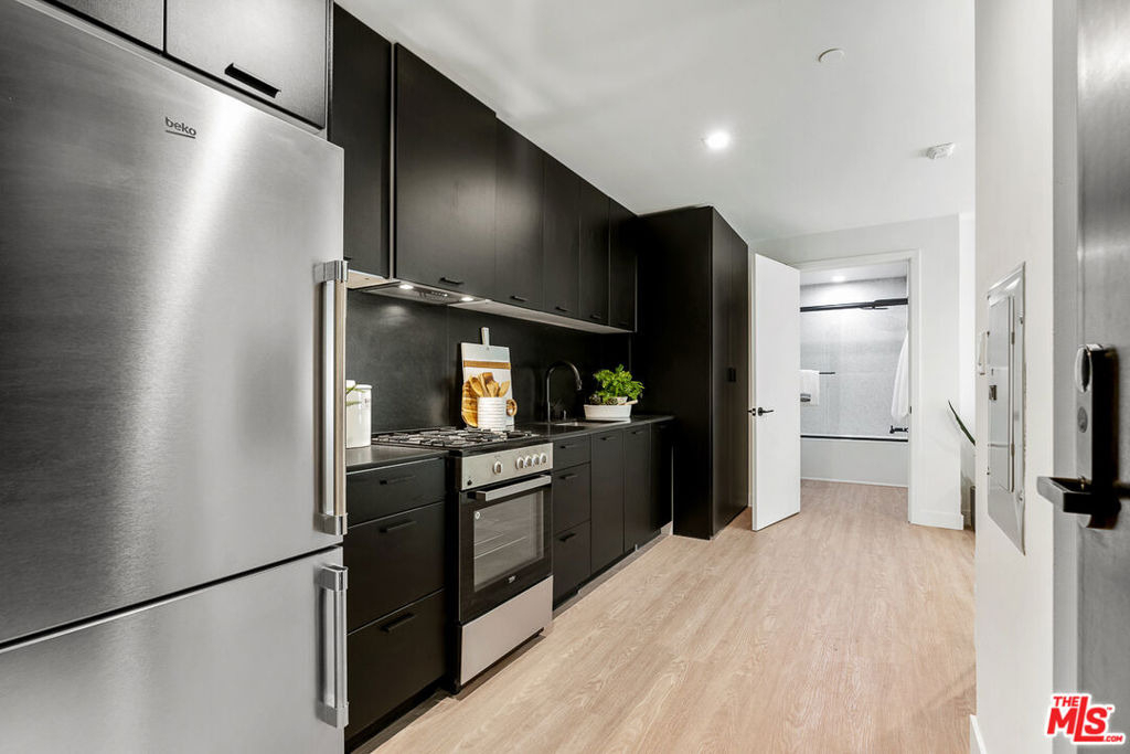 3667 Keystone Avenue - Photo 1