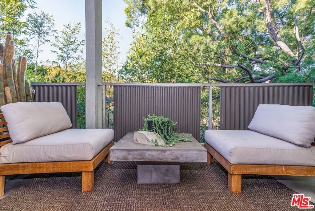 850 N Kings Road - Photo 8