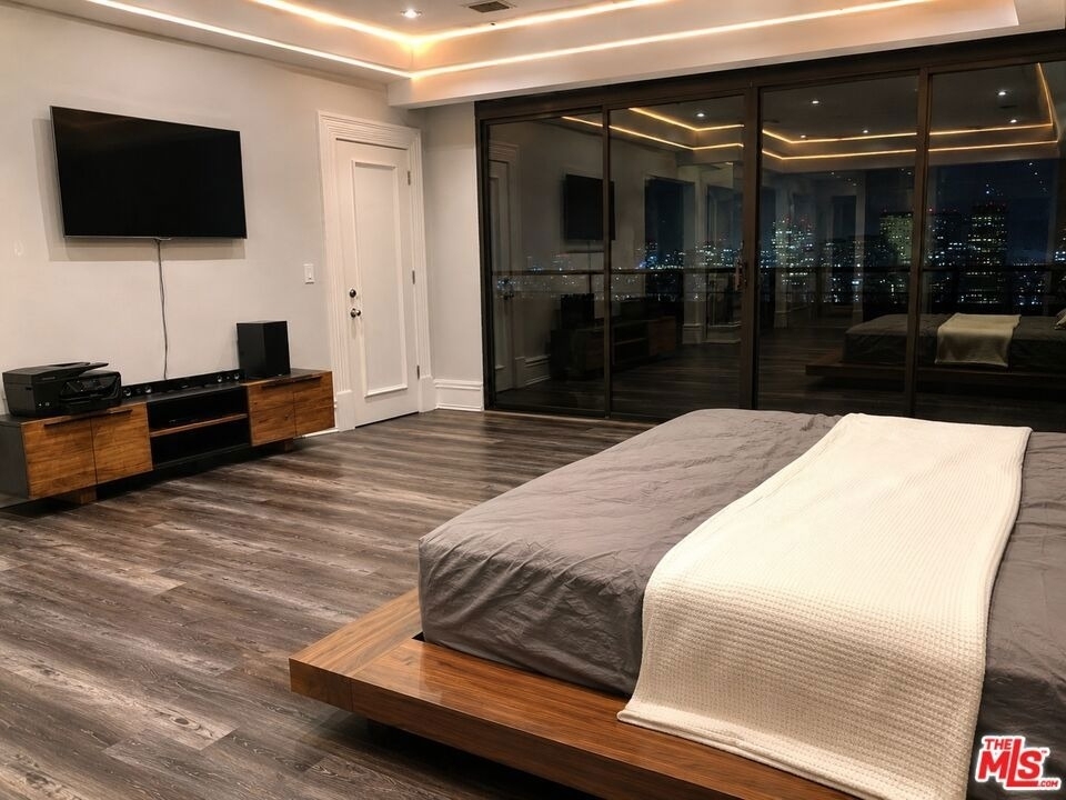 10535 Wilshire Boulevard - Photo 12
