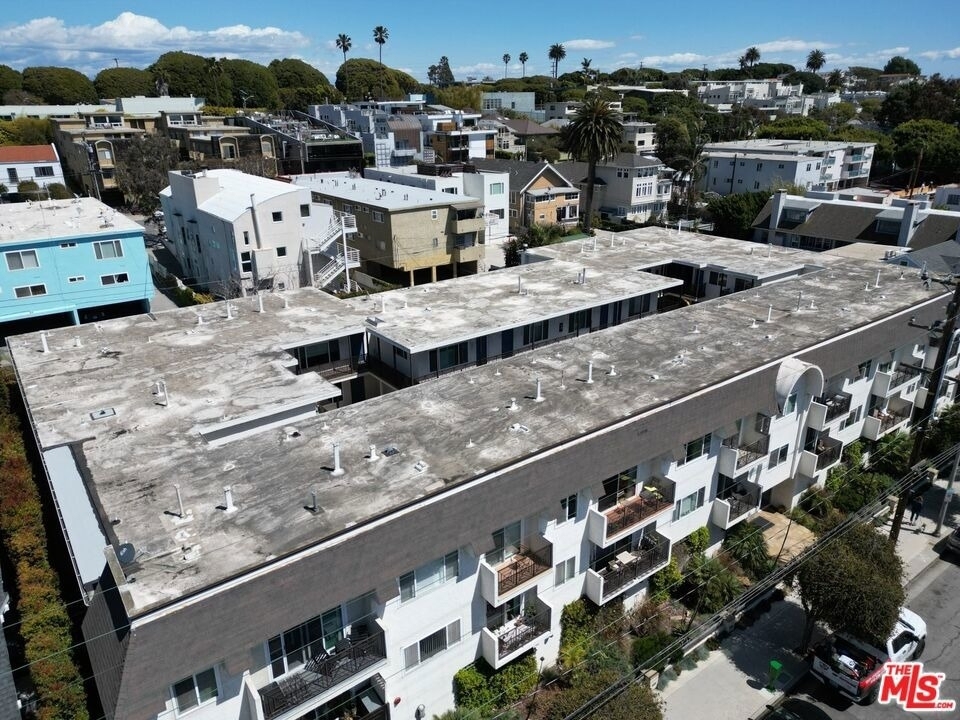 2721 2nd Street - Photo 26
