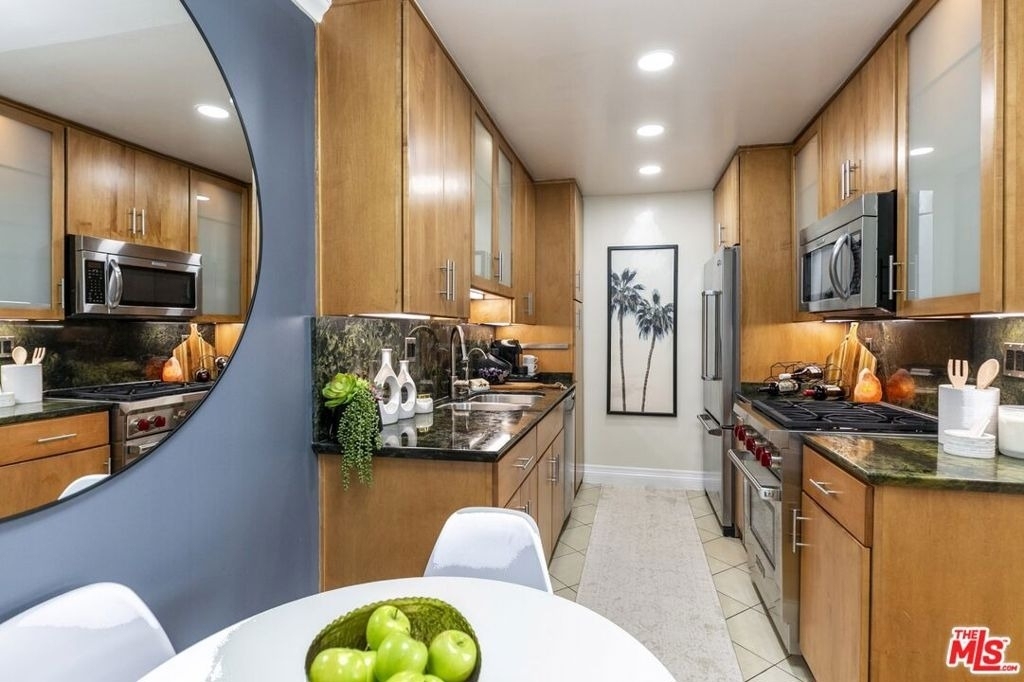 2721 2nd Street - Photo 0