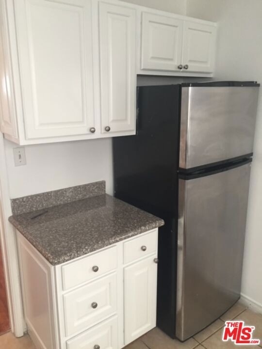 312 S Reeves Drive - Photo 3