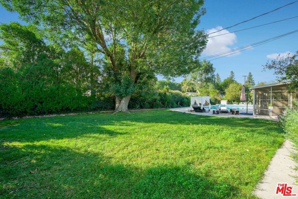 6207 Melba Avenue - Photo 4